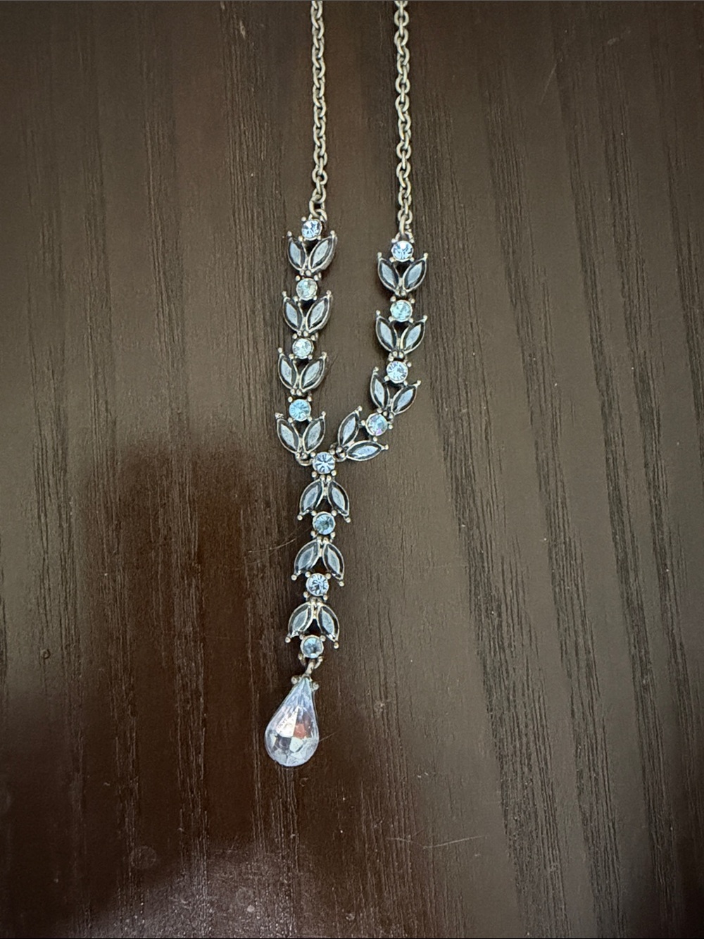 Avon Silver-Tone Leaf Y Necklace with Clear Teardrop Crystal